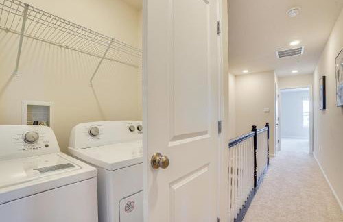 Frederick Townhome with Balcony, Close to Parks! - Foto 24