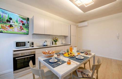 Apa Dom Downtown Family Apartment DesenzanoLoft Official Partner Homes & Villas by Marriott Bonvoy - Foto 9