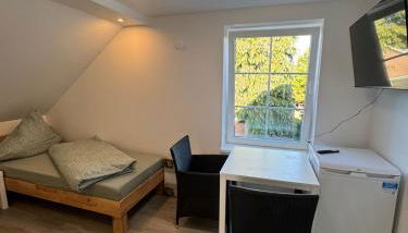 Modern Eight - Photo 3