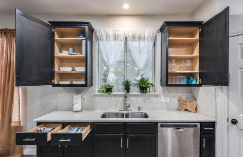 Urban Oasis North ATX , 5BR 2BA,Heated Pool - Foto 18