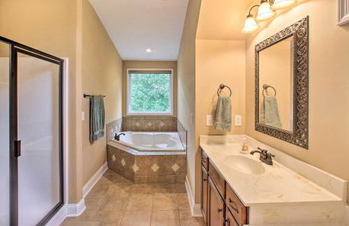 Townville Lakefront Cottage with Private Dock! - Foto 18