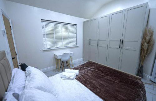 Cozy Charming Bungalow BRAND NEW - Photo 5