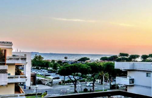 -Penthouse con Terrazza Panoramica -Free Parking- - Foto 9