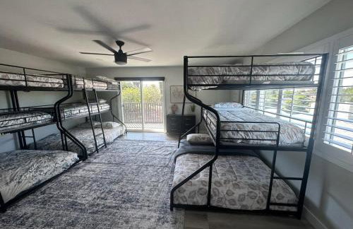 Half ACRE Lux Pool SPA with FIREPIT ARCADE Grill Sleeps 40 - Foto 60