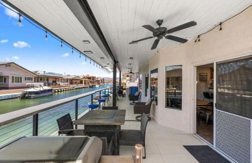 Chateau Bleu, Canal front Stunner - Foto 6