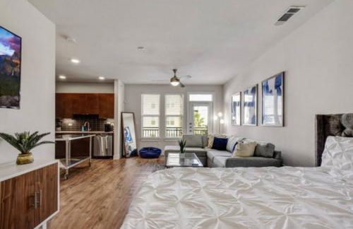 Experience Downtown Studio Near River Walk - Foto 2