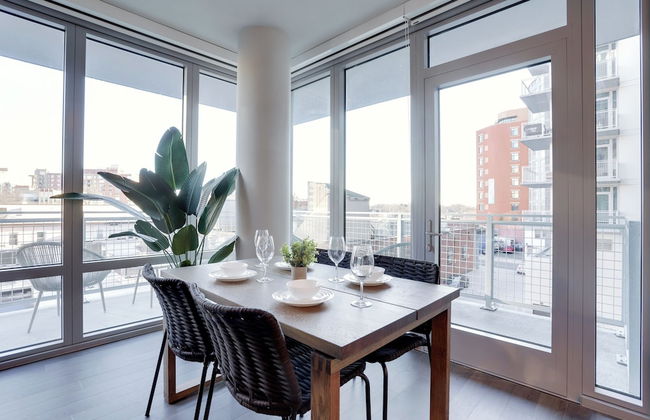 Stylish Apartment Steps from the Metro - Foto 20