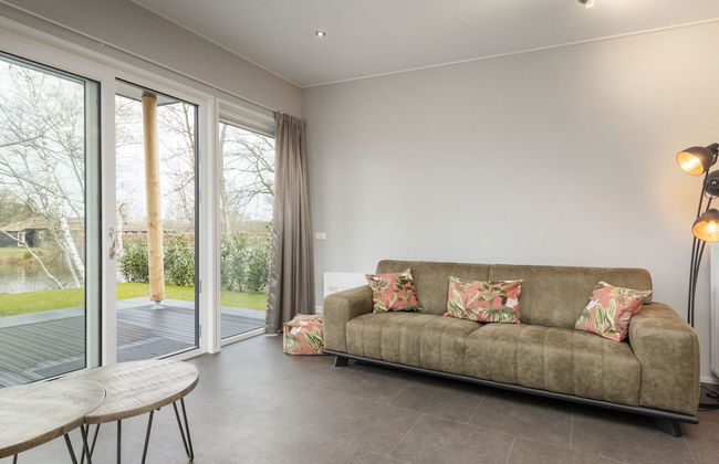 Lakefront Holiday Home - Foto 7