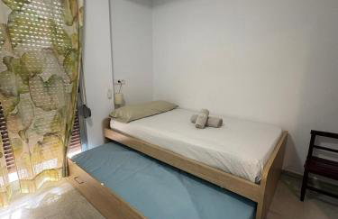 APARTAMENTOS EL SOL a 20 metros del mar. - Foto 42