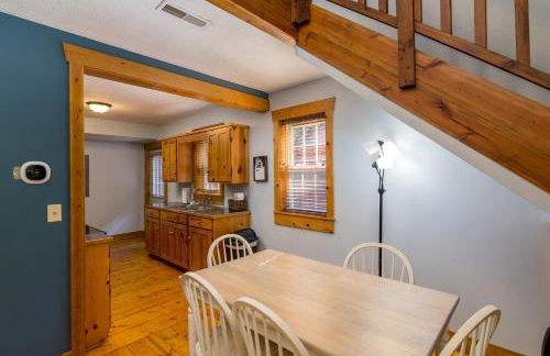 Canadian Hemlock . Trailside Lodging - Foto 5