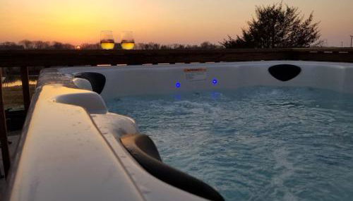 Gorgeous Nautical 2bed 2bath Lake House Chain O Lakes with Hot Tub - Foto 5