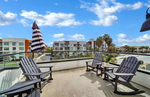 Coastal Paradise . Steps to the beach . Pool . Hot Tub - Foto 50