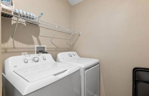 Modern Cabin Nestled in a Pine Forest Near Austin - Foto 60