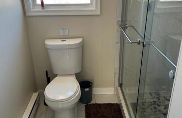 Spacious and tranquil 5br house in charming East Stroudsburg w game room, pets allowed - Foto 40