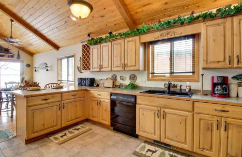 Waubun Lake Cabin with Private Dock and Fire Pit! - Foto 10