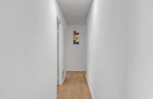 Hilltop Home Hot Tub BBQ Game Room Self Check-In - Foto 3