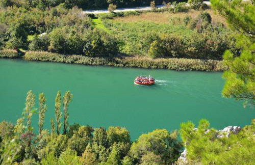 Charming stone apartment with jacuzzi in center of Omiš - Foto 65