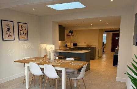 Luxury Lechlade cottage - Character and charm - Photo 8