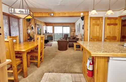 St Anton Wooded View 1-Bedroom Condos with Complimentary Hot Drinks - Photo 16