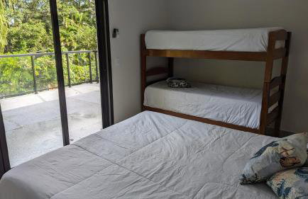 50m praia Cond pé na areia Alto padrao 4 suites Segur 24h Costa do sol Guaratuba Bertioga prox Riviera - Foto 24