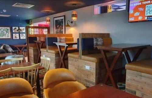 2 Bedroom Villa - Lakeside Holiday Park - Photo 19