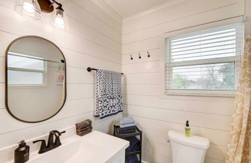 2 Mi to Magnolia Mkt Cozy Retreat with Shared Yard - Foto 12