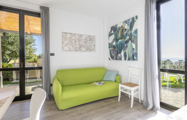 2 bedroom Apartment in Cipressa with swimming pool and garden - Photo 36