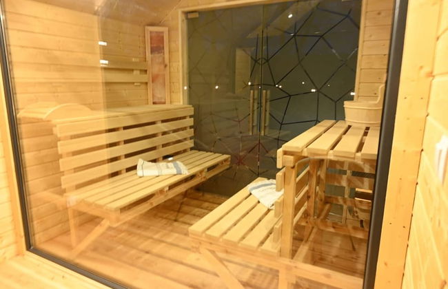 Holiday Home on the Lake Shore, Sauna, Jacuzzi - Photo 23