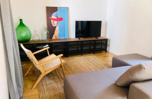 SeaYou!***Charming 1-bedroom rental unit in the old city center of Cres - Foto 12