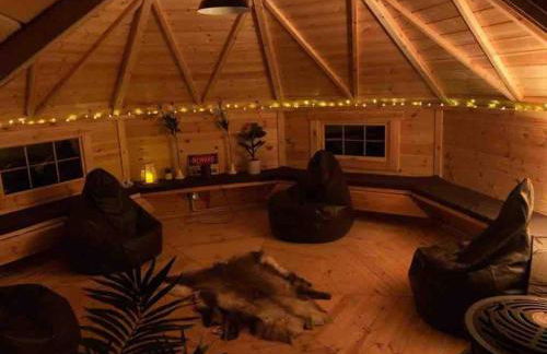 The Old Railway cottage with hot tub - Foto 45