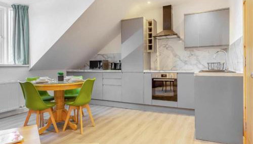 Family - Central - Parking - Wifi - Sleeps 3 - Foto 3, stove