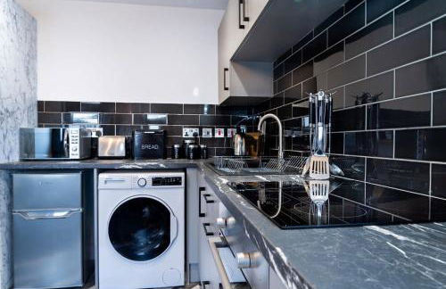 Adam Court Apartments - PE1 - Contractor Friendly - Choice of Studios or 1 Bed Apartments - Free Parking - Sofa Beds - Sky TV - Full Kitchen - Washer Dryer - WiFi - Foto 19