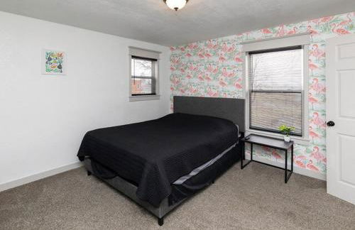 Spacious 9BR Home Ideal for Groups Near Downtown - Foto 11