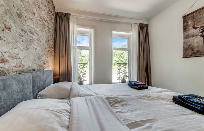 Stylish Farmhouse With Spa Tub - Foto 5