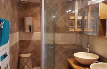 L'OUSTAOU, PISCINE et SPA - Foto 17