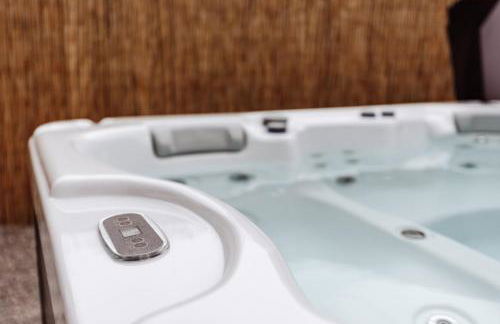 Large 7 Bedroom House for Families and Work Crews Hot Tub Parking Wi-Fi sleeps 17 - Foto 54