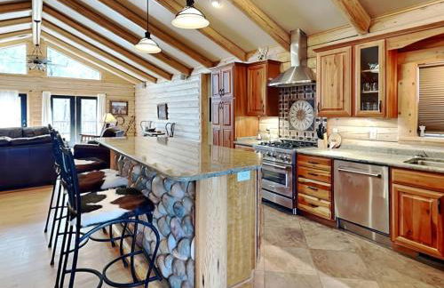 Double Eagle Manor by Ruidoso Vacation Rentals - Foto 14