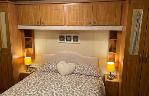 A & C Coastal Hideaway with outside Decking - Foto 25