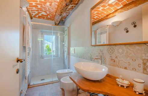 Gorgeous Home In Ferrere With Kitchen - Foto 35