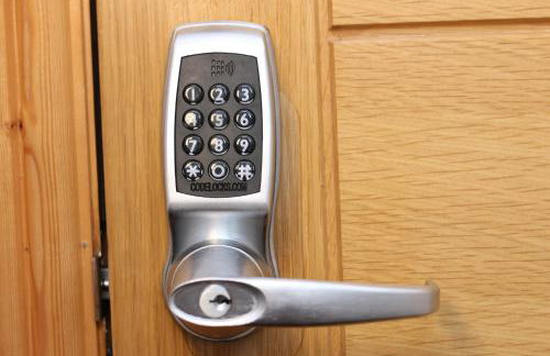 Stylish Loft Apartment by Property Promise - Foto 45