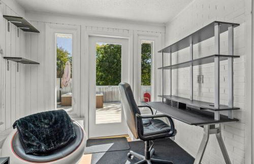 Upscale Modern Home with perfect triad location - Photo 24