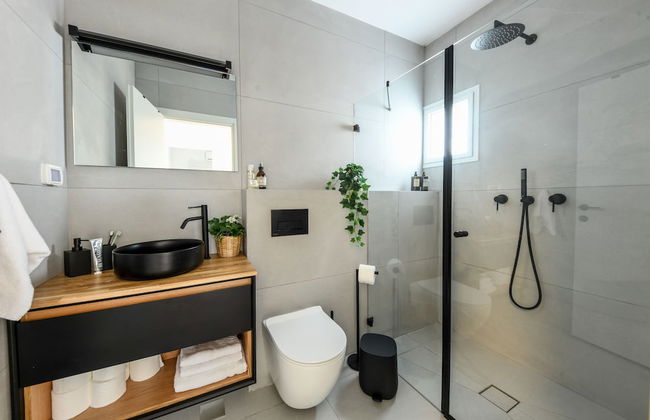 Relax in a Rural Retreat 2BR Apt wGarden - Foto 28