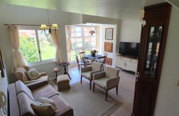 Duplex Floresta Negra - Sua Base perfeita em Gramado! Ótima LOCALIZAÇÃO LAGONegro 500m - 02 Quartos e 02 Banheiros para FAMILIA em CONDOMINIO FECHAD0, cozinha completa com GARAGEM e portaria 24h - Foto 7