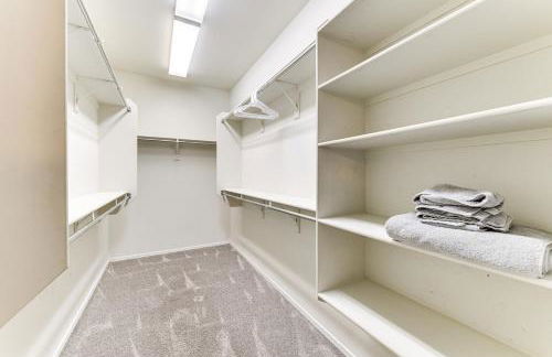 Dog-Friendly Home with Pool Access in Florence! - Foto 15