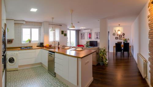 SANTA PAULA LOFT - Photo 2, stove, dishwasher, pet friendly