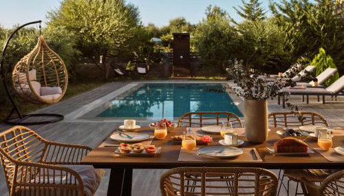 Solis Ortus Villa, a Sublime Sanctuary with Pool, By ThinkVilla - Foto 5