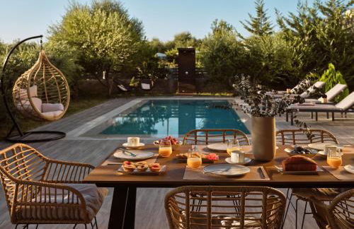 Solis Ortus Villa, a Sublime Sanctuary with Pool, By ThinkVilla - Foto 5