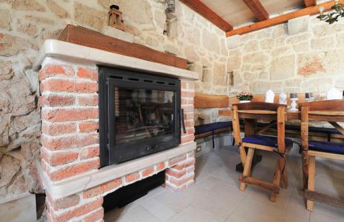 Stone House in Makarska with Pool & Mountain View - Foto 5