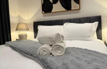 Large Luxury 5BDR Home 2 Bath and Free Parking - Foto 18