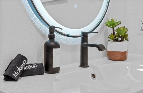 Prime Location - Stylish 1BR Retreat in Bishop Arts - Foto 41